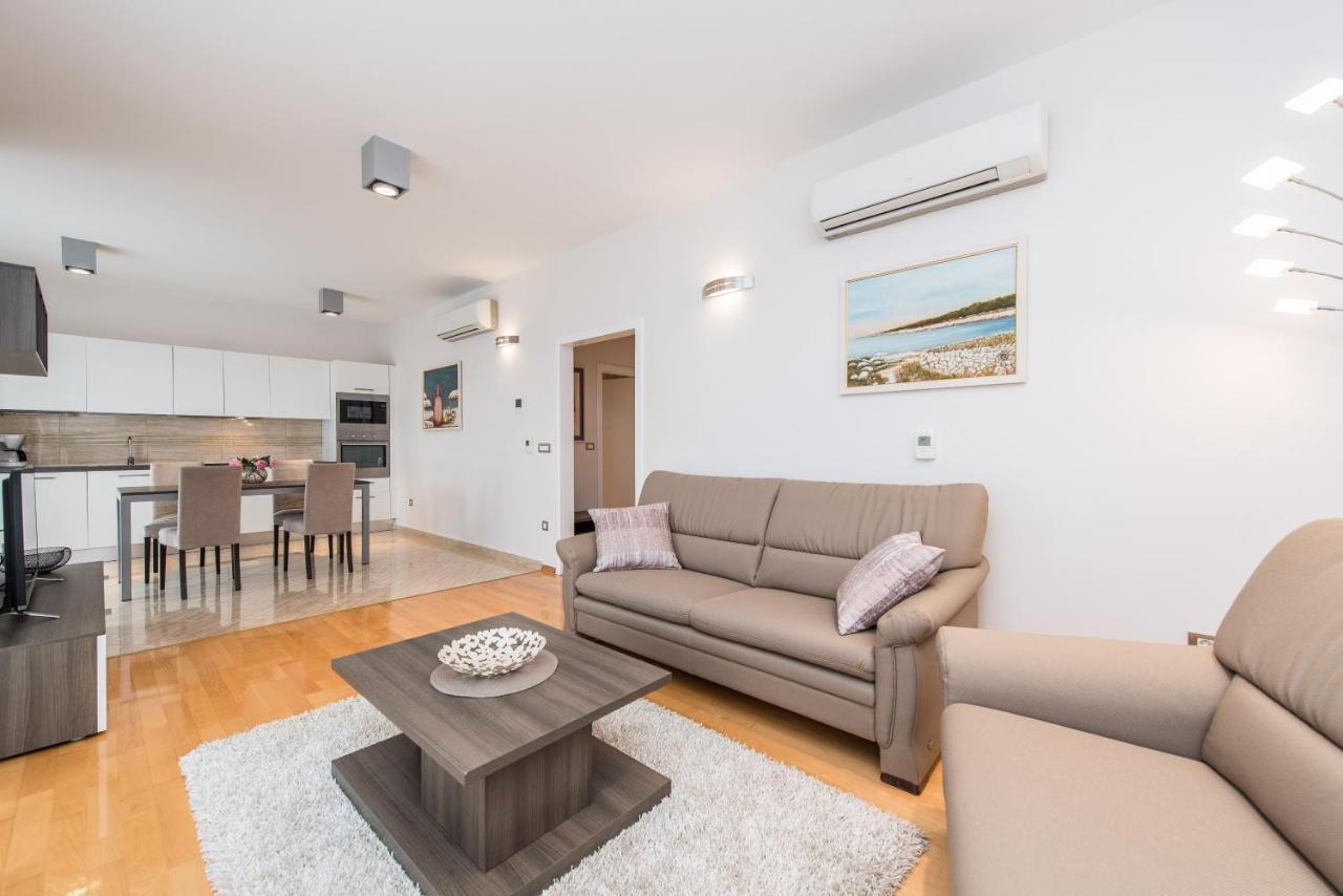 Kings View Sarkic Novalja Exterior foto