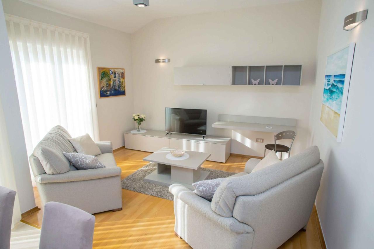 Kings View Sarkic Novalja Exterior foto