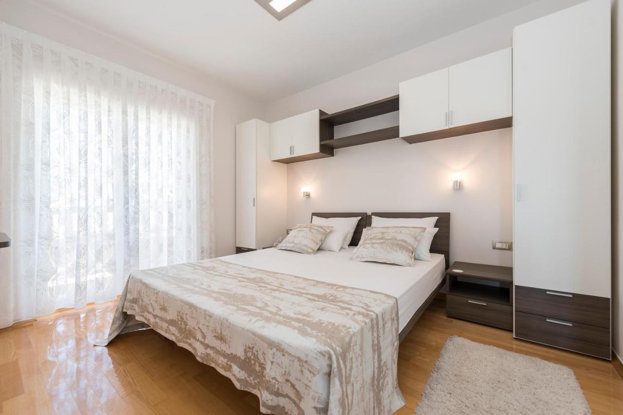 Kings View Sarkic Novalja Exterior foto
