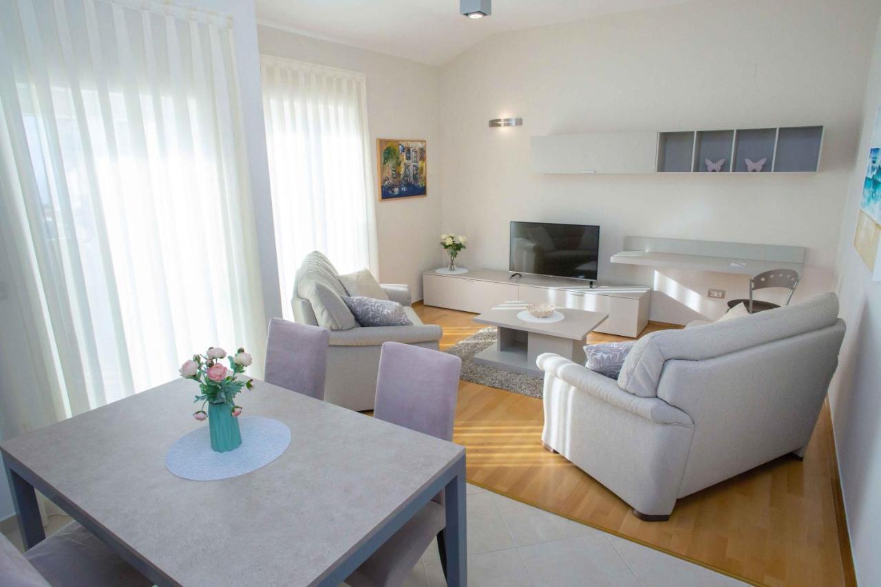 Kings View Sarkic Novalja Exterior foto